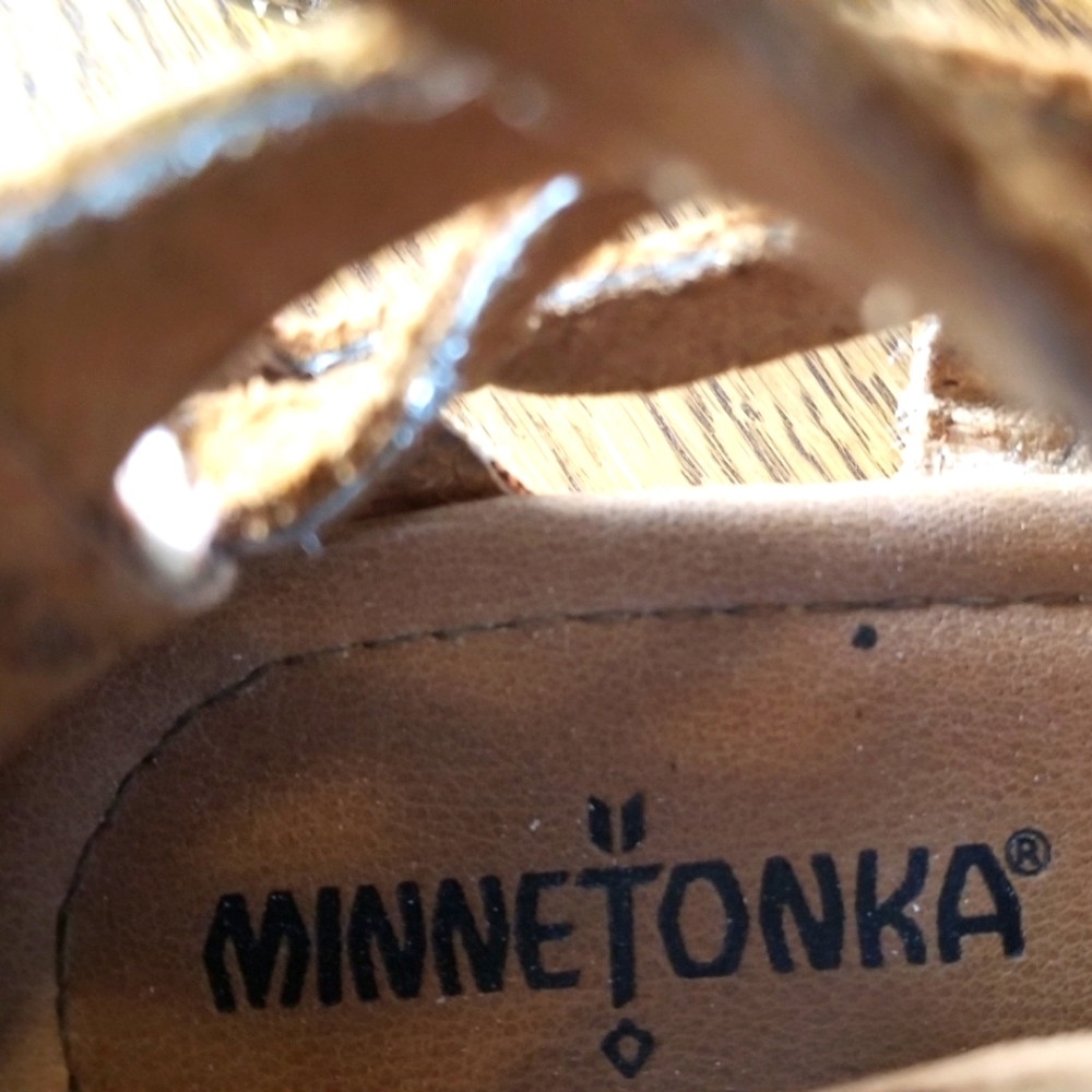 Minnetonka womens brown suede leather lace up sandal size 6 - Picture 5 of 7